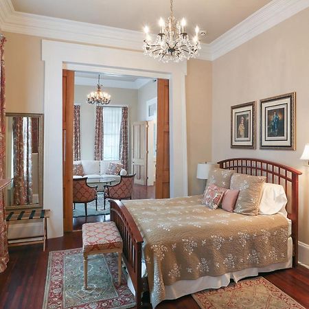 Elysian Fields Inn นิวออร์ลีนส์ ภายนอก รูปภาพ