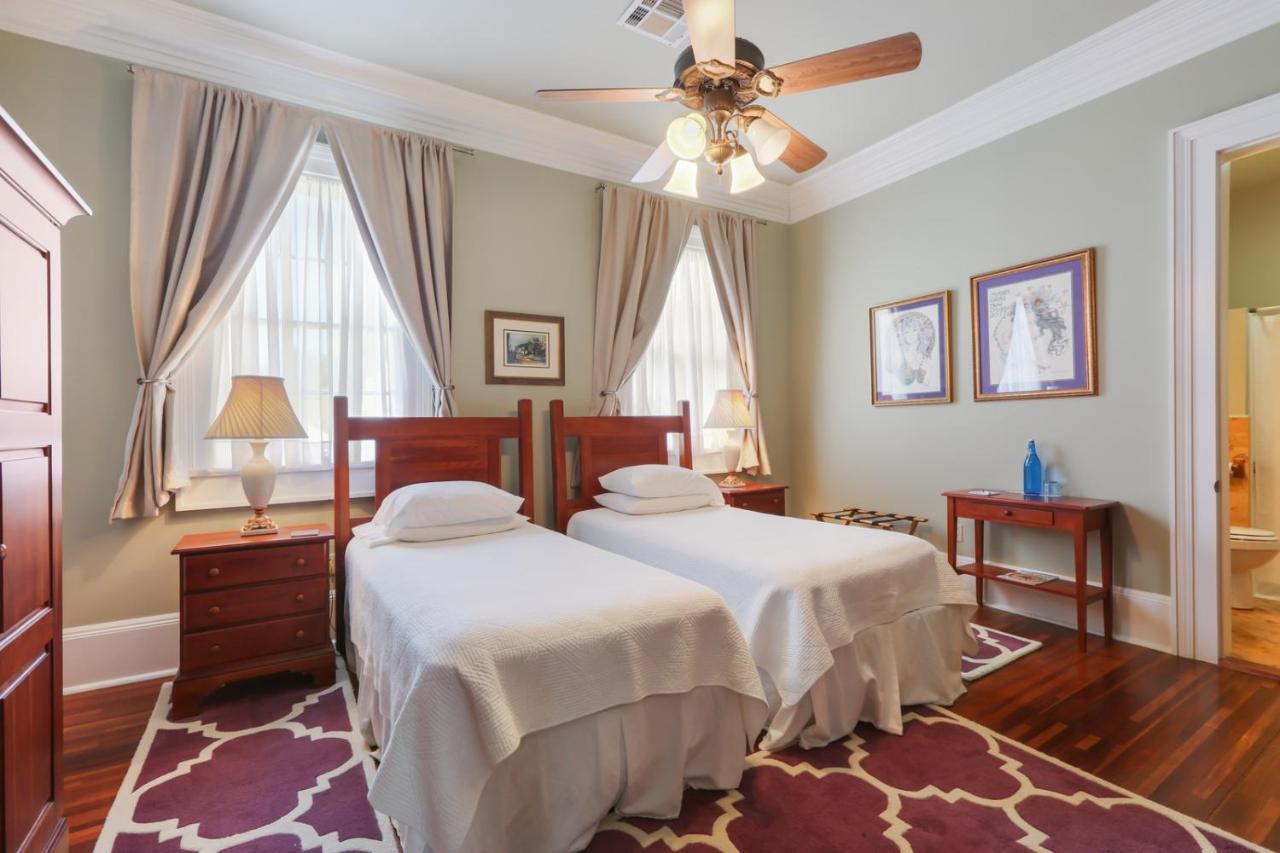 Elysian Fields Inn นิวออร์ลีนส์ ภายนอก รูปภาพ